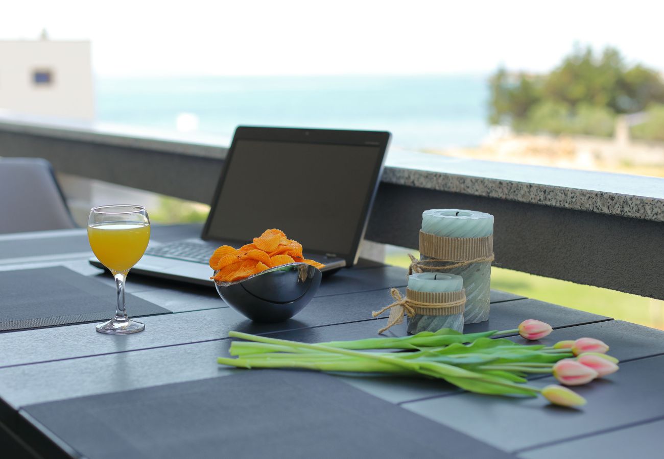 Ferienwohnung in Vir - Ferienwohnung Suva Punta 4 direkt am Meer