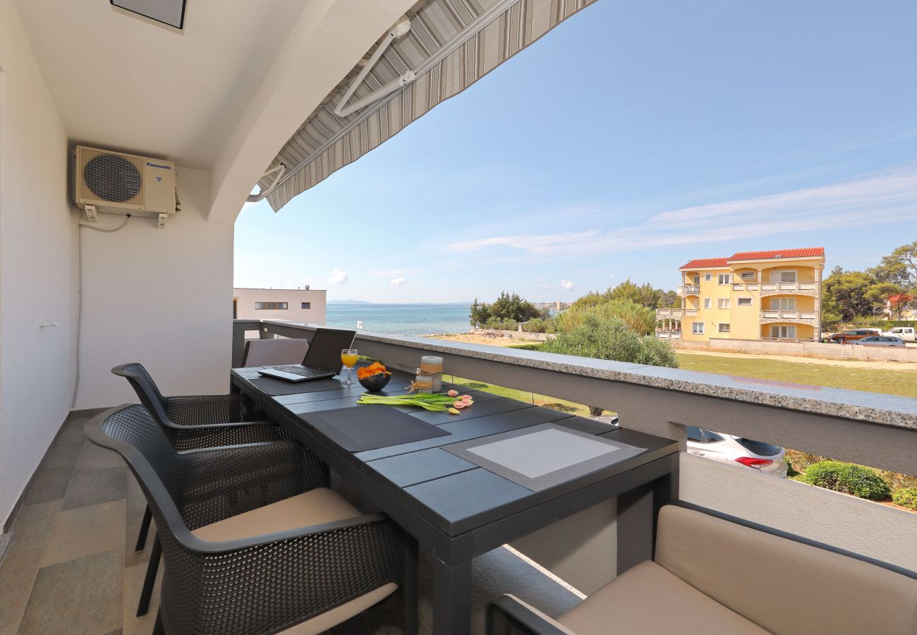 Ferienwohnung in Vir - Ferienwohnung Suva Punta 4 direkt am Meer