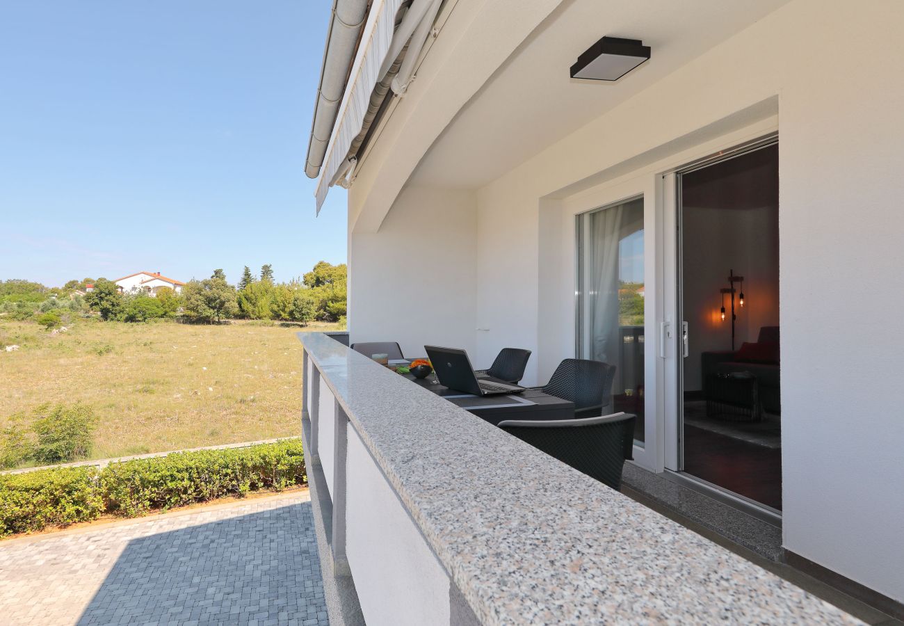 Ferienwohnung in Vir - Ferienwohnung Suva Punta 4 direkt am Meer