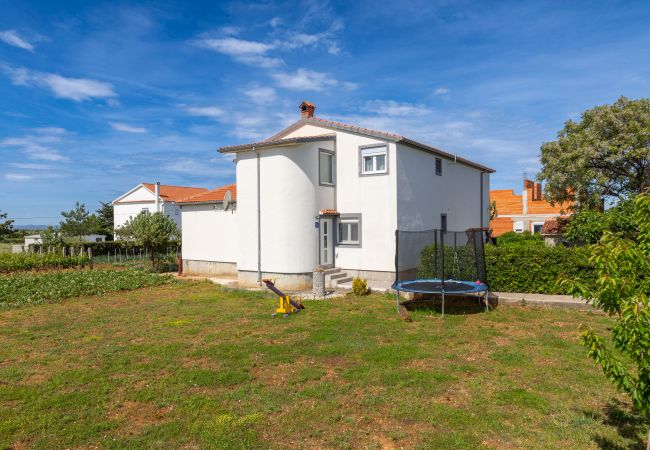 Ferienwohnung in Vrsi - perinic,no.1