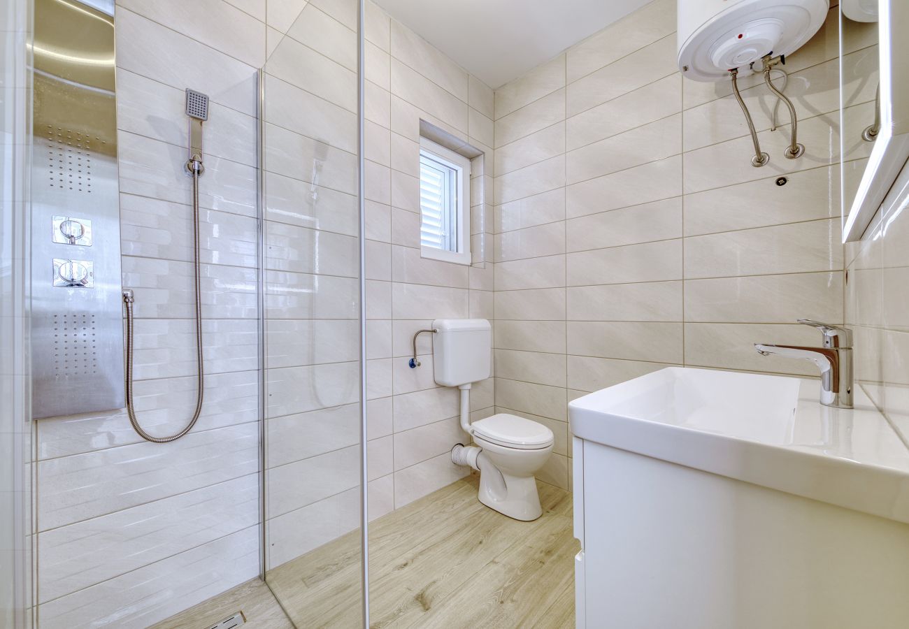 Ferienwohnung in Ljubac - Gazic no.1