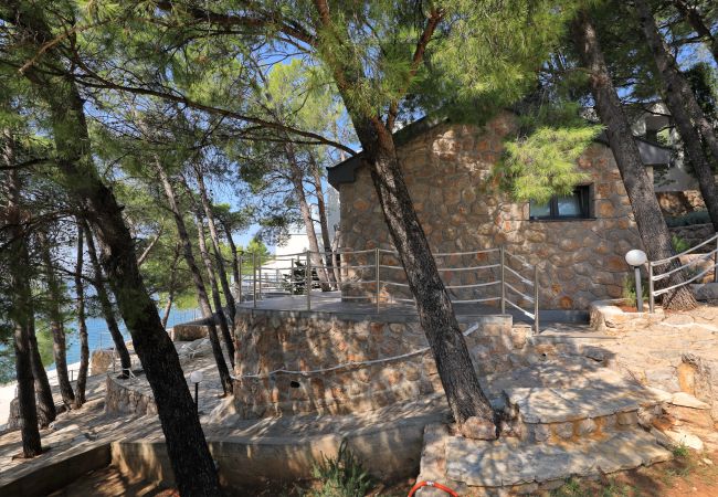 Ferienhaus in Starigrad - Steinhaus Mirko