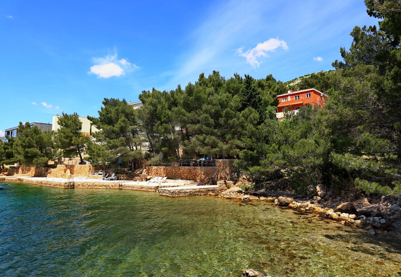 Ferienhaus in Starigrad - Steinhaus Mirko