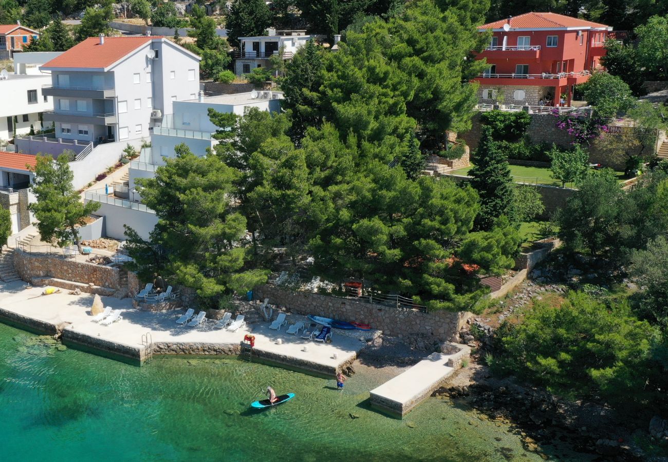 Ferienhaus in Starigrad - Steinhaus Mirko