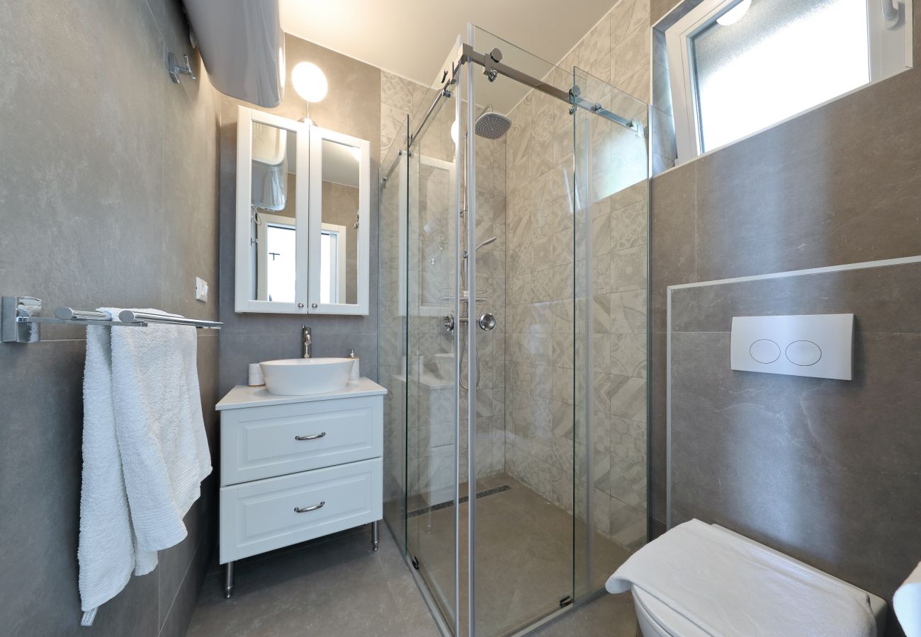 Ferienhaus in Starigrad - Steinhaus Mirko