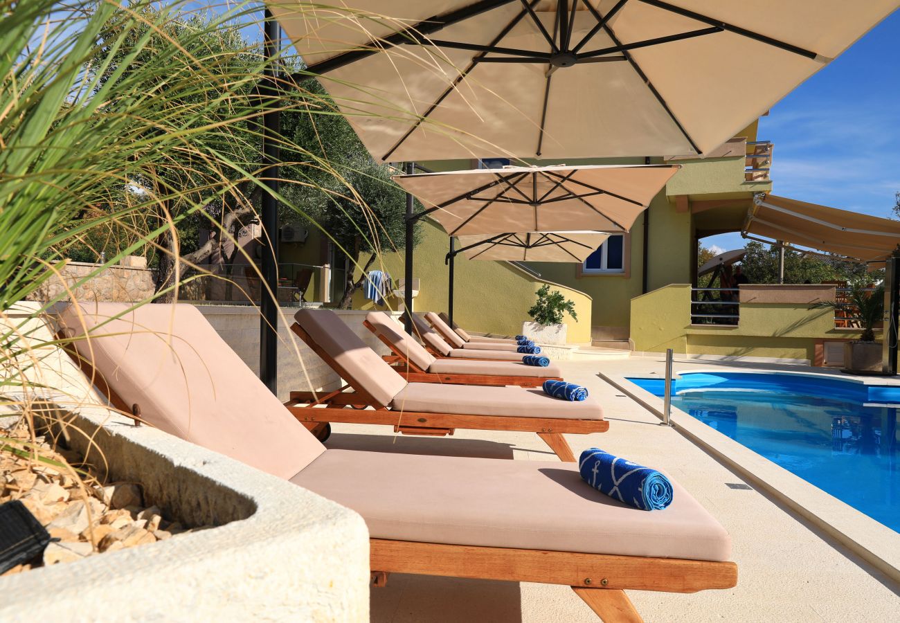 Villa in Starigrad - Villa Paulina