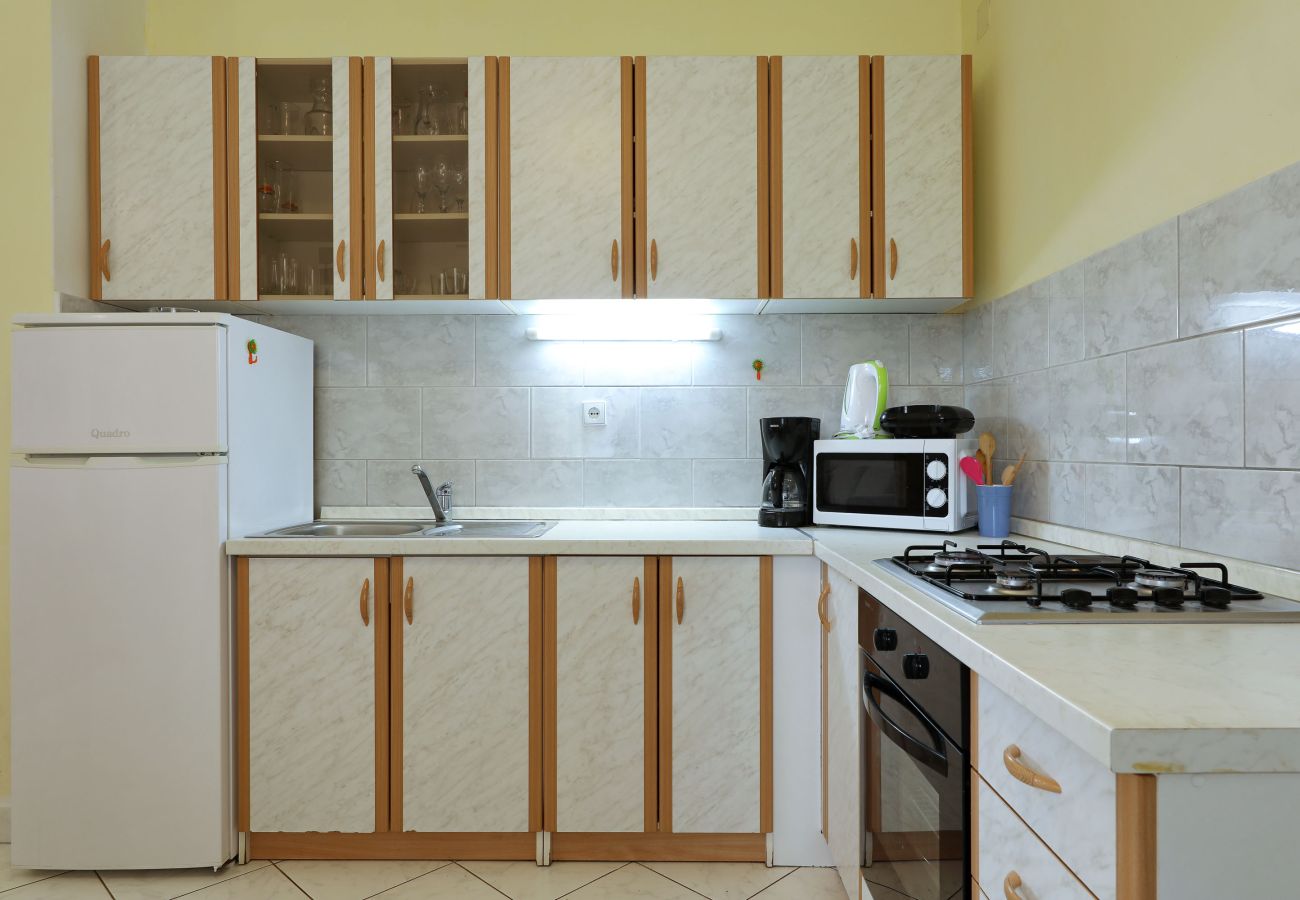 Ferienwohnung in Maslenica - Laura, No.3