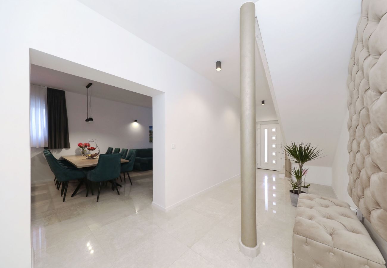 Villa in Kruševo - Villa Zrmanja