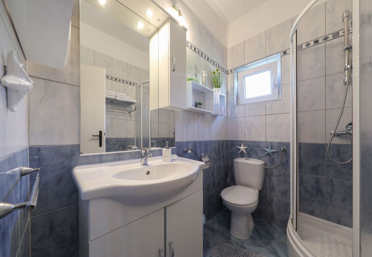 Ferienwohnung in Maslenica - Apartment LAURA 1