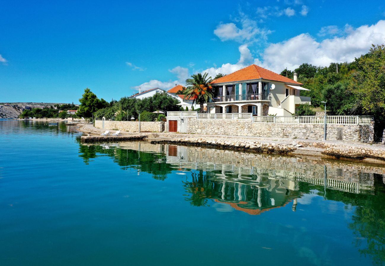 Ferienwohnung in Maslenica - Apartment LAURA 1