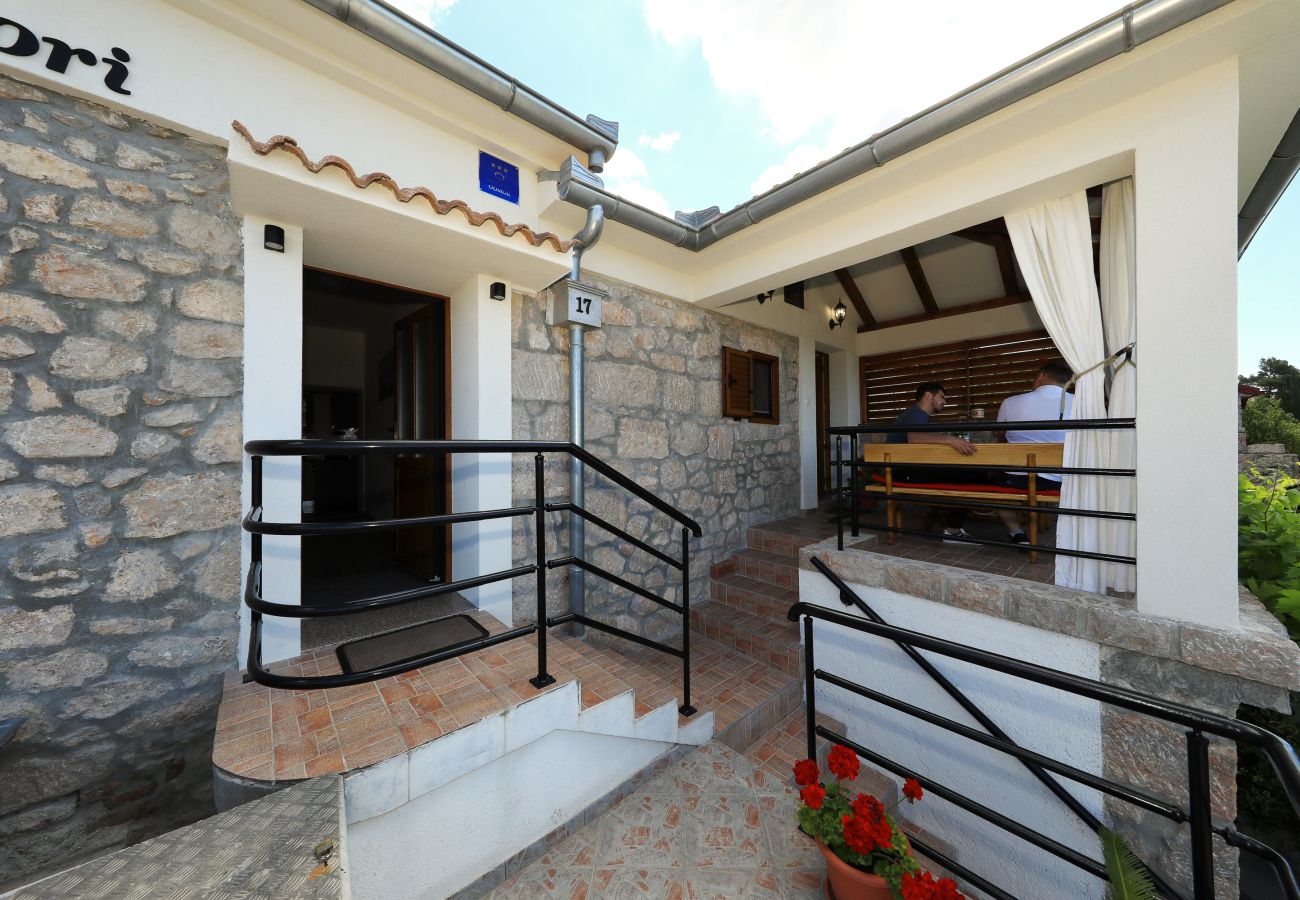 Ferienhaus in Starigrad - Ferienhaus Milovac nahe Paklenica