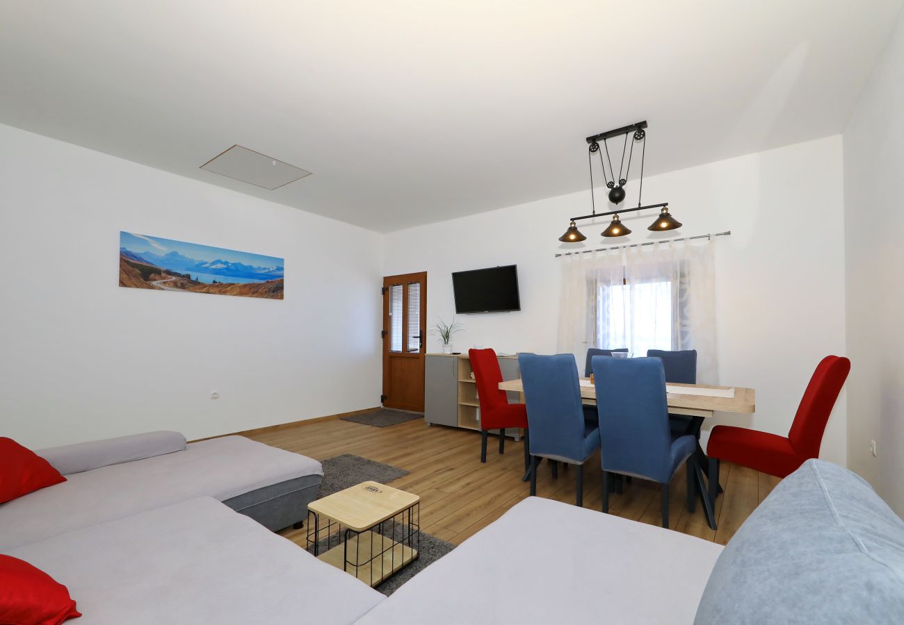 Ferienhaus in Starigrad - Ferienhaus Milovac nahe Paklenica