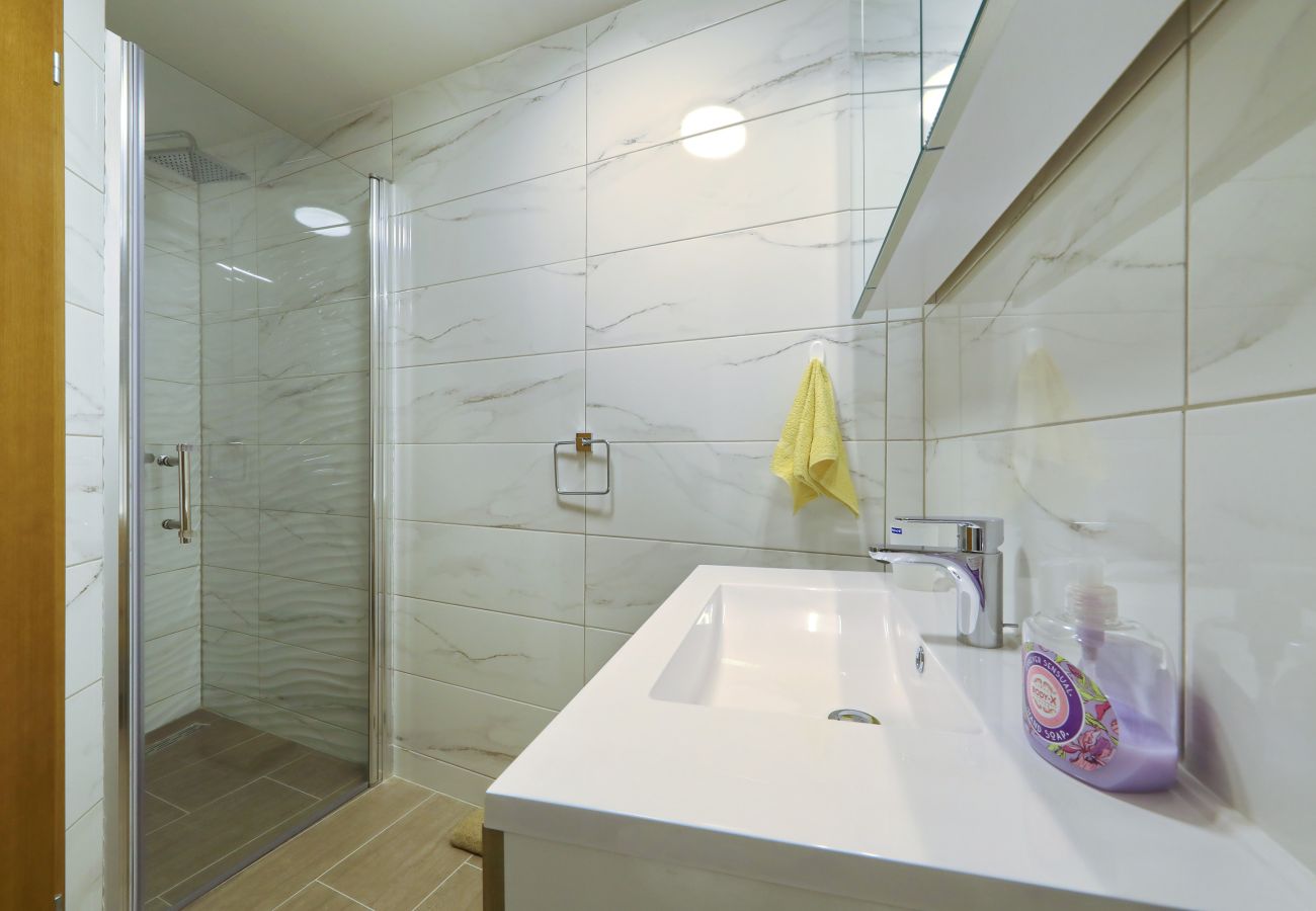 Ferienhaus in Starigrad - Ferienhaus Milovac nahe Paklenica