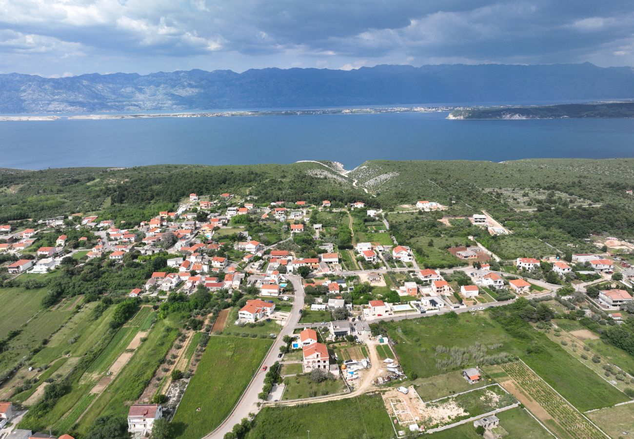 Ferienhaus in Vrsi - Eda, Ferienhaus mit Pool, Terrasse & Grill