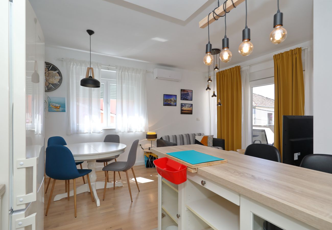 Ferienwohnung in Zadar - Bajana, Ferienwohnung für Paare, zentrale Lage