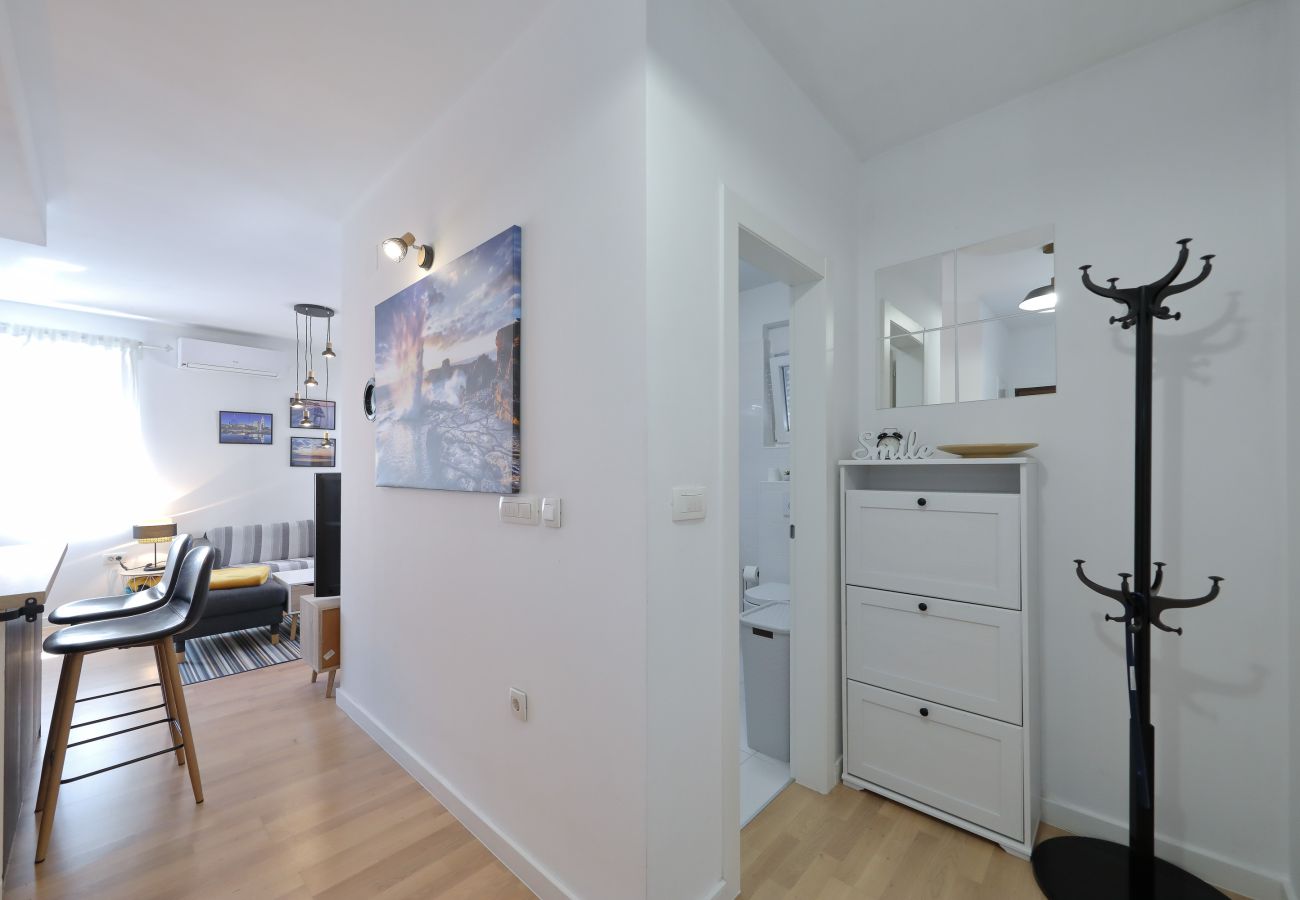 Ferienwohnung in Zadar - Bajana, Ferienwohnung für Paare, zentrale Lage