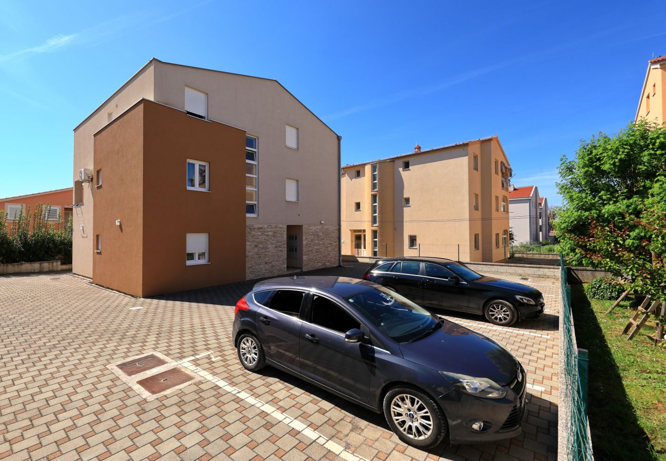 Ferienwohnung in Zadar - Bajana, Ferienwohnung für Paare, zentrale Lage