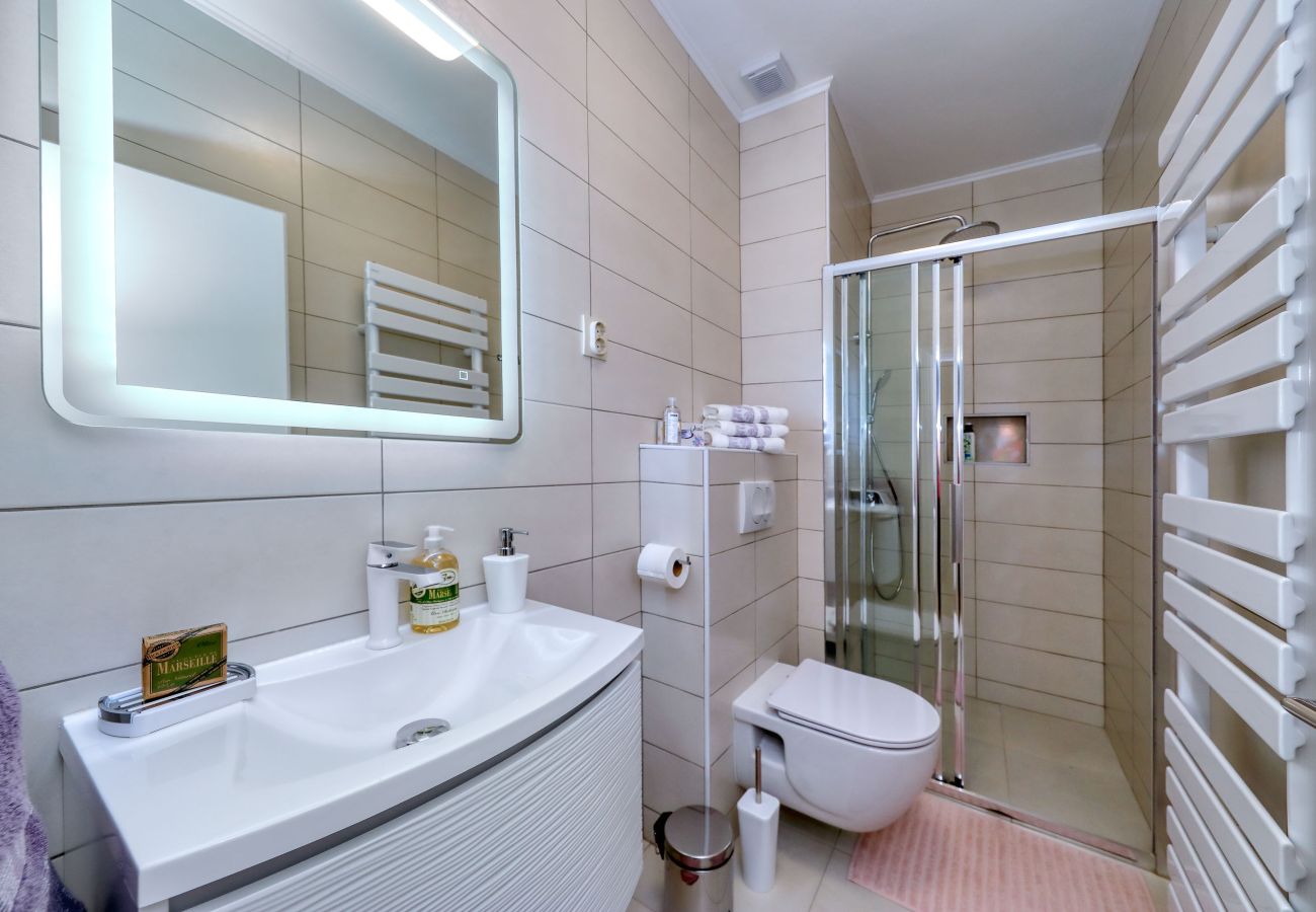 Ferienhaus in Ljubac - Ferienhaus ROSE