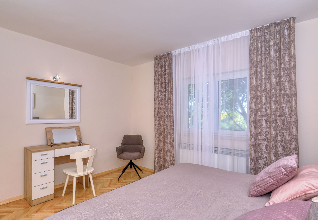 Ferienhaus in Ljubac - Ferienhaus ROSE