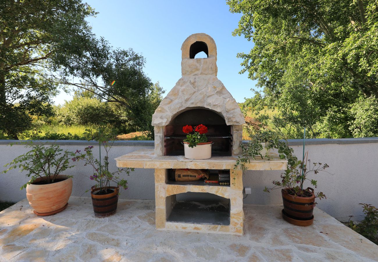 Ferienhaus in Ljubac - Ferienhaus ROSE