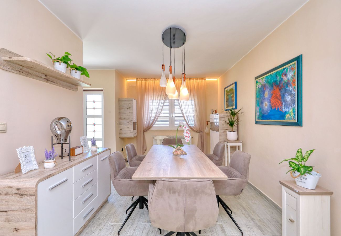 Ferienhaus in Ljubac - Ferienhaus ROSE