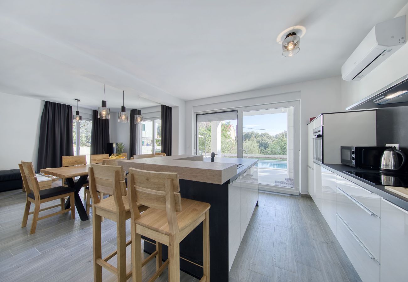 Ferienwohnung in Kožino - Vidalis No.2 (bazen)