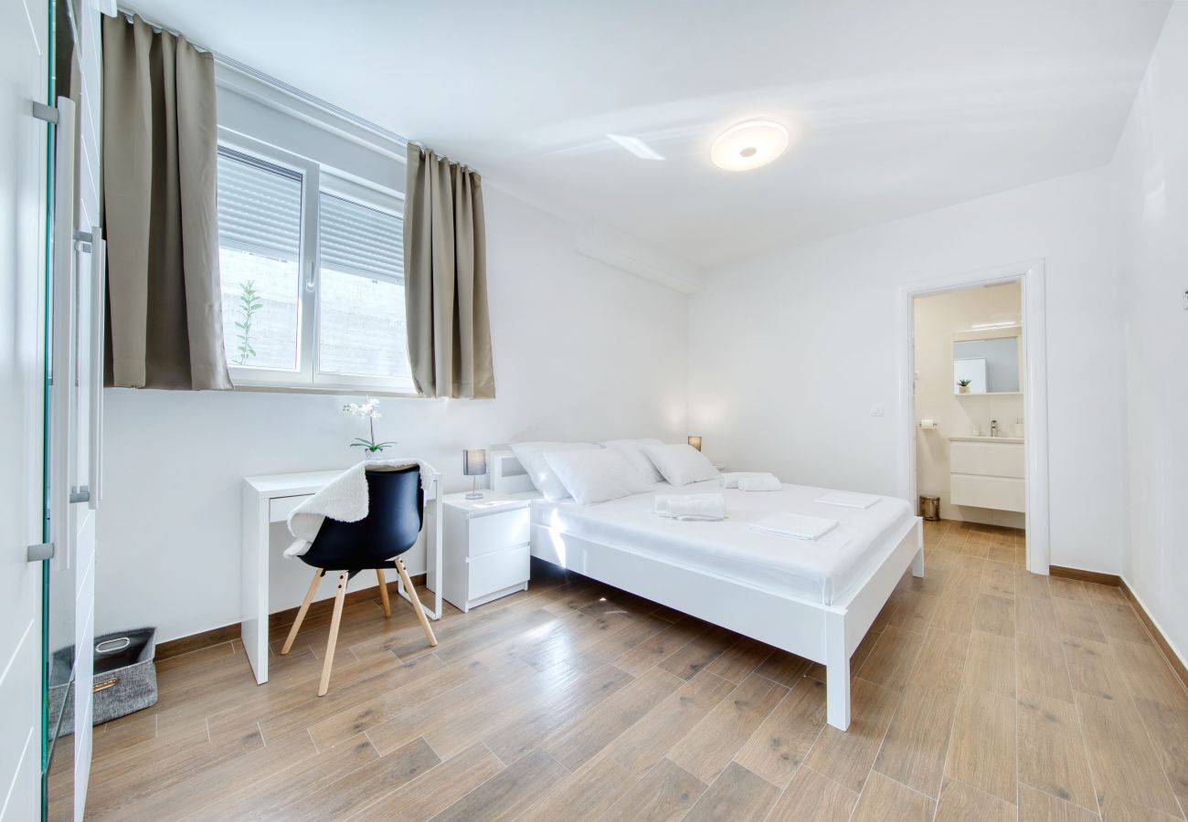 Ferienwohnung in Kožino - Vidalis No.2 (bazen)