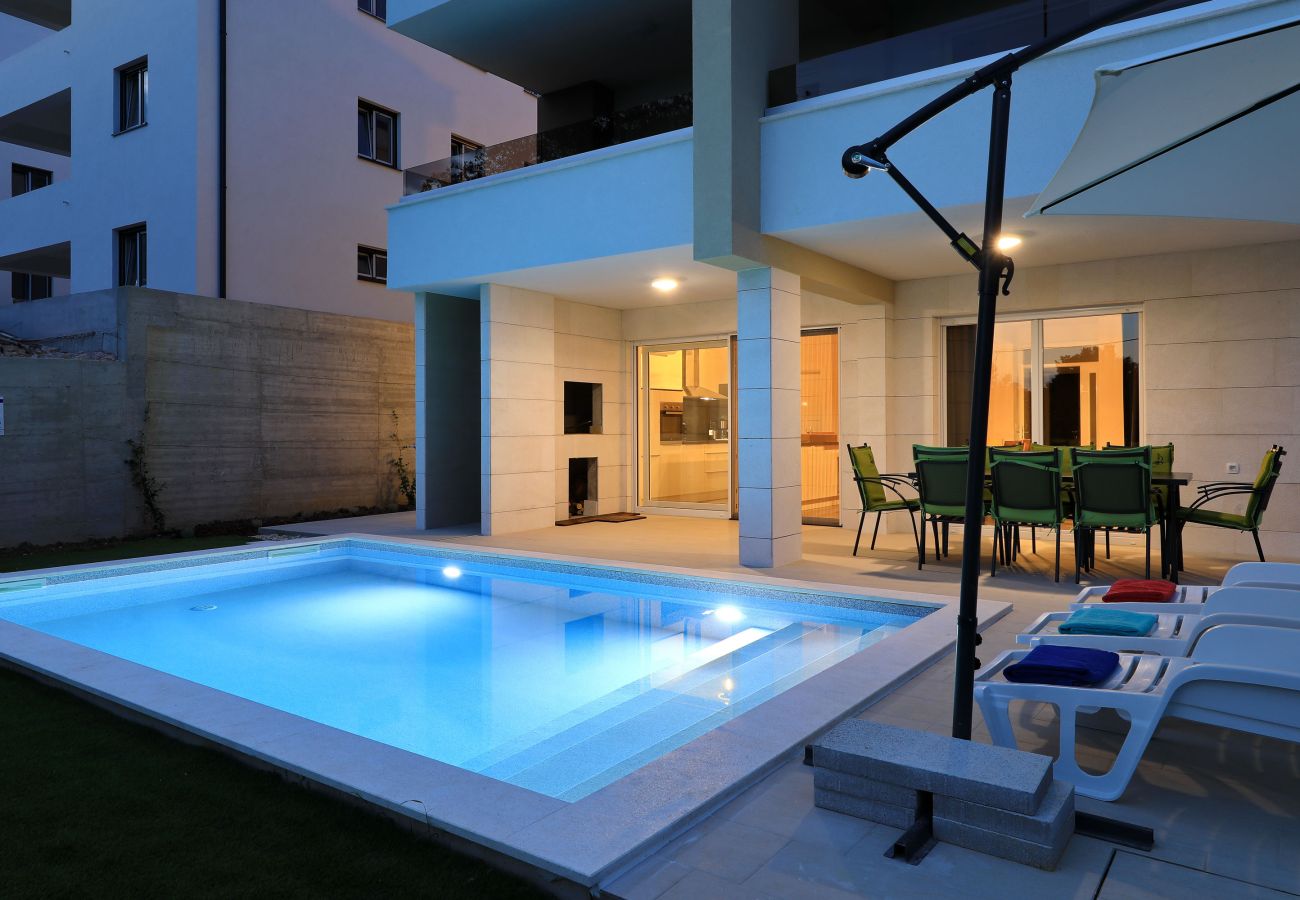 Ferienwohnung in Kožino - Vidalis No.2 (bazen)