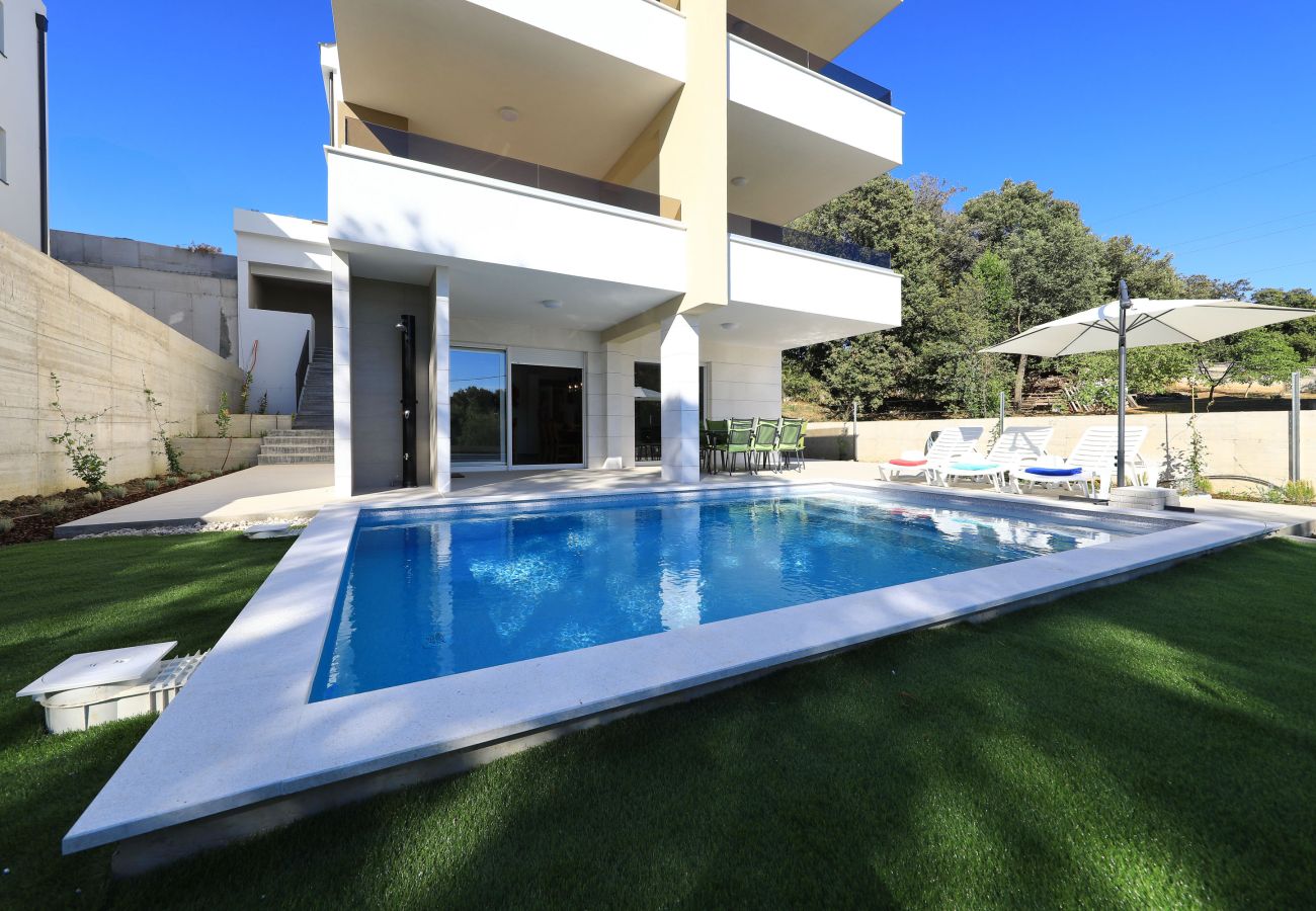 Ferienwohnung in Kožino - Vidalis No.2 (bazen)