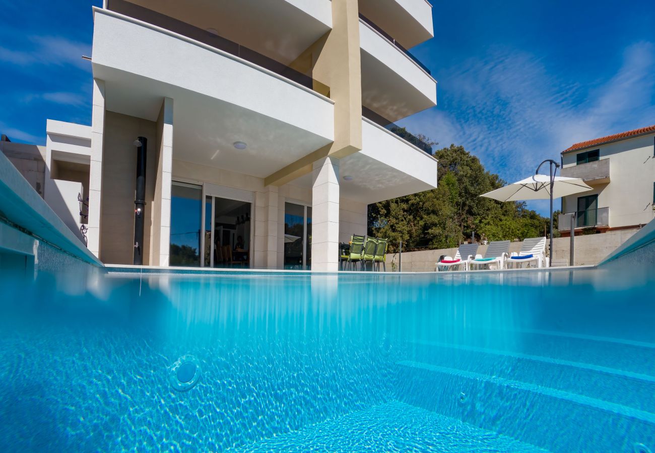 Ferienwohnung in Kožino - Vidalis No.2 (bazen)