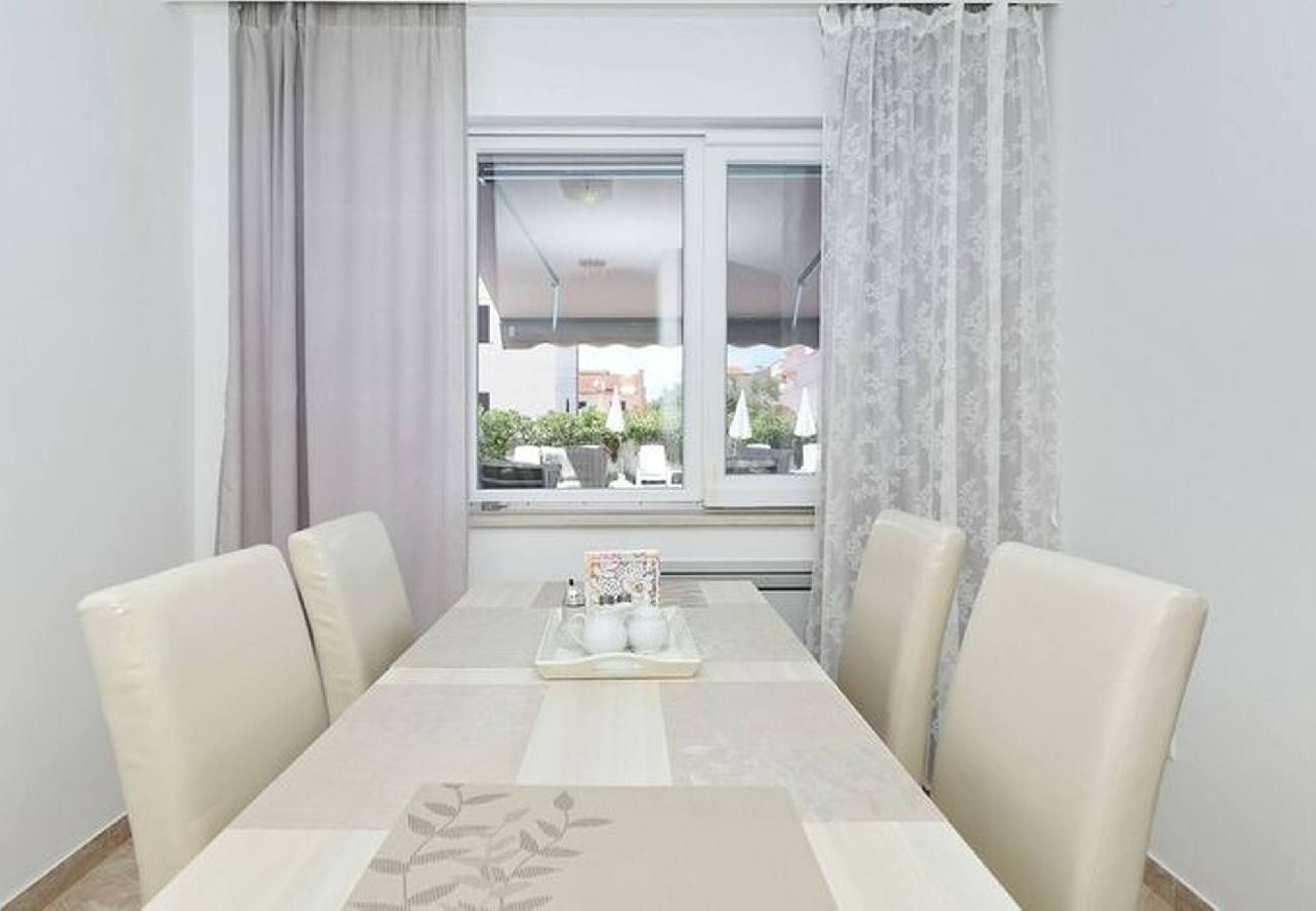 Ferienwohnung in Privlaka - -
