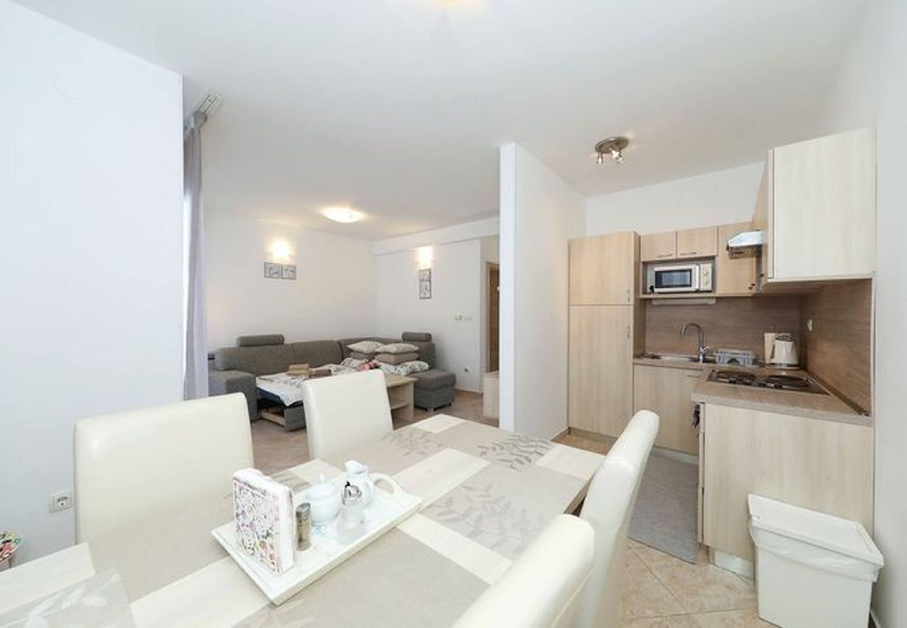 Ferienwohnung in Privlaka - -