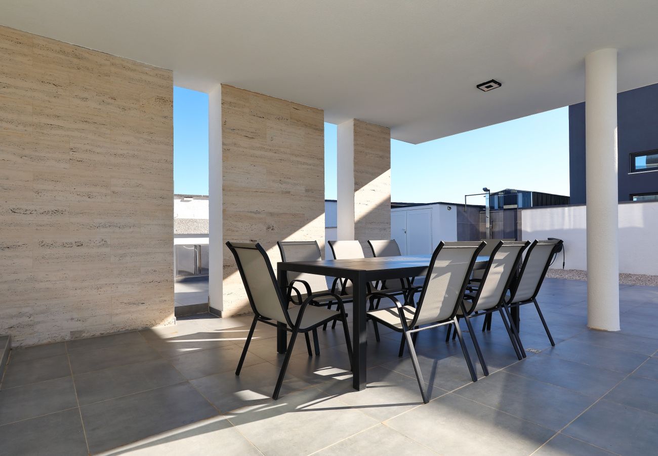 Villa in Zemunik Gornji - Astur, Moderne Villa mit Pool & Grillstation