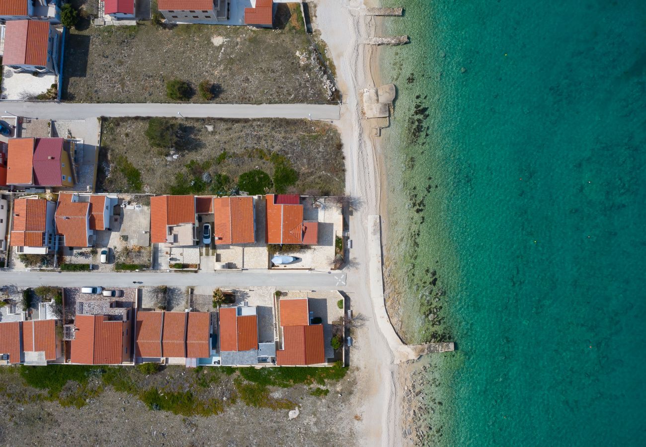 Ferienhaus in Vir -  Malo Fali 