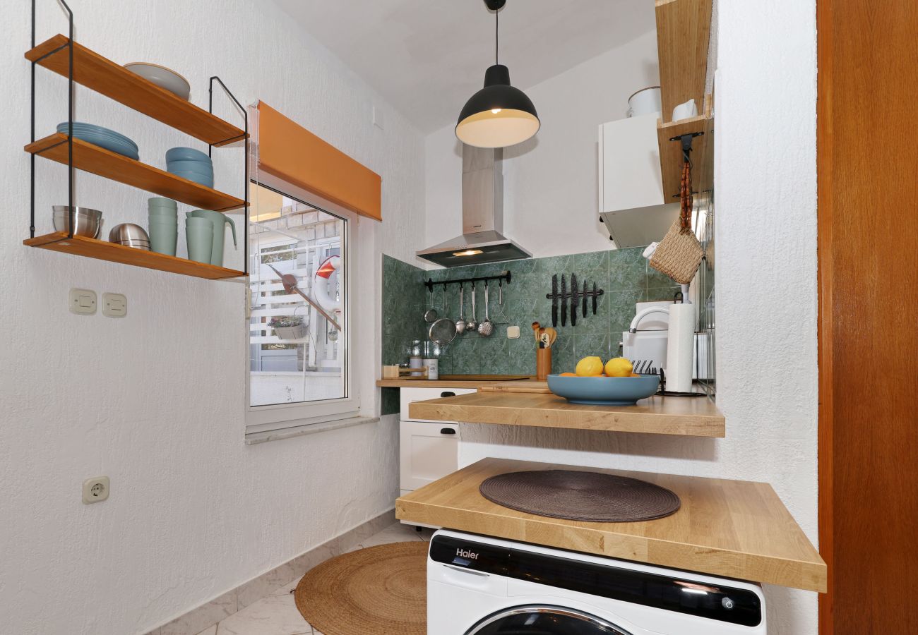 Ferienhaus in Vir -  Malo Fali 