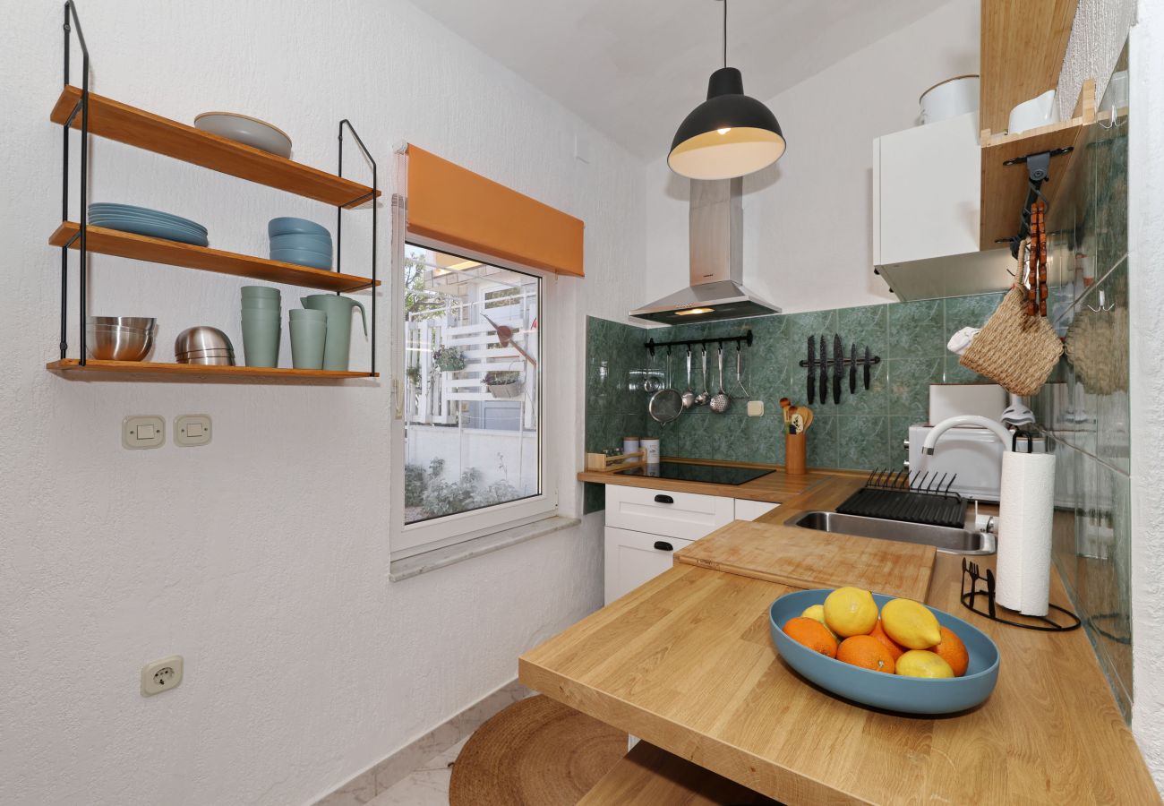 Ferienhaus in Vir -  Malo Fali 