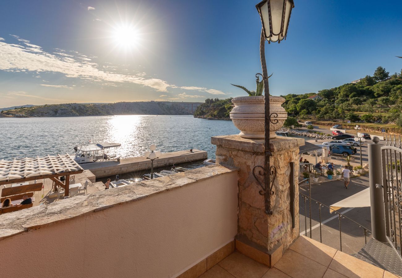 Ferienwohnung in Maslenica - Sidro, Schöne Ferienwohnung mit Meerblick,
