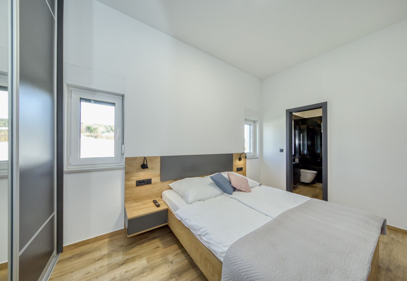 Villa in Maslenica - Villa Flokica