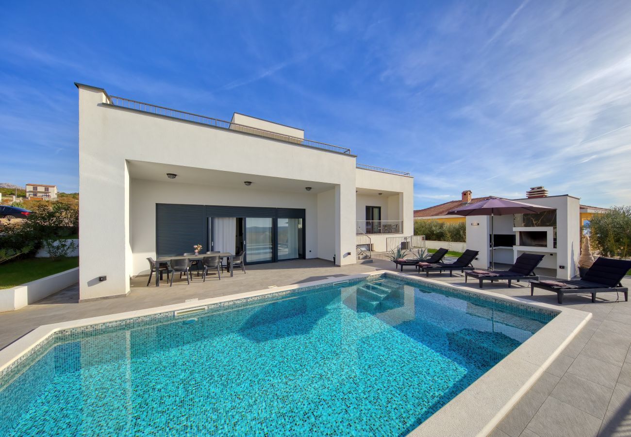 Villa in Maslenica - Villa Flokica