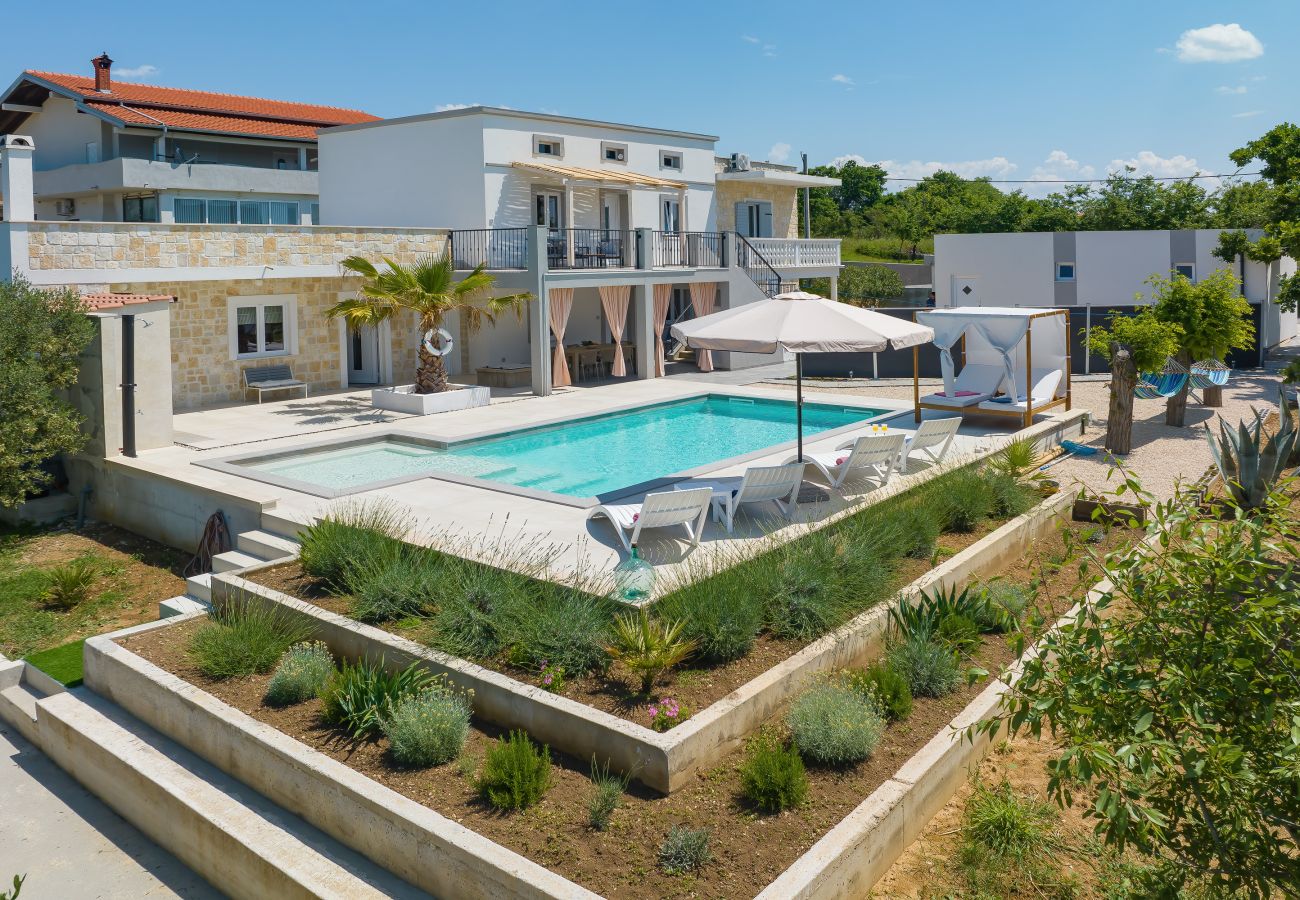 Villa in Vrsi - Villa Angelina