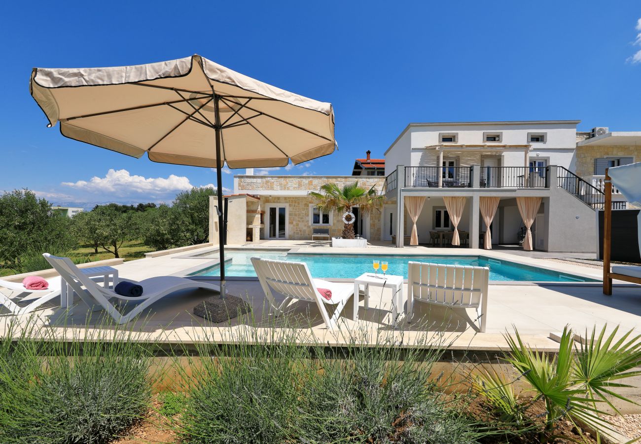 Villa in Vrsi - Villa Angelina