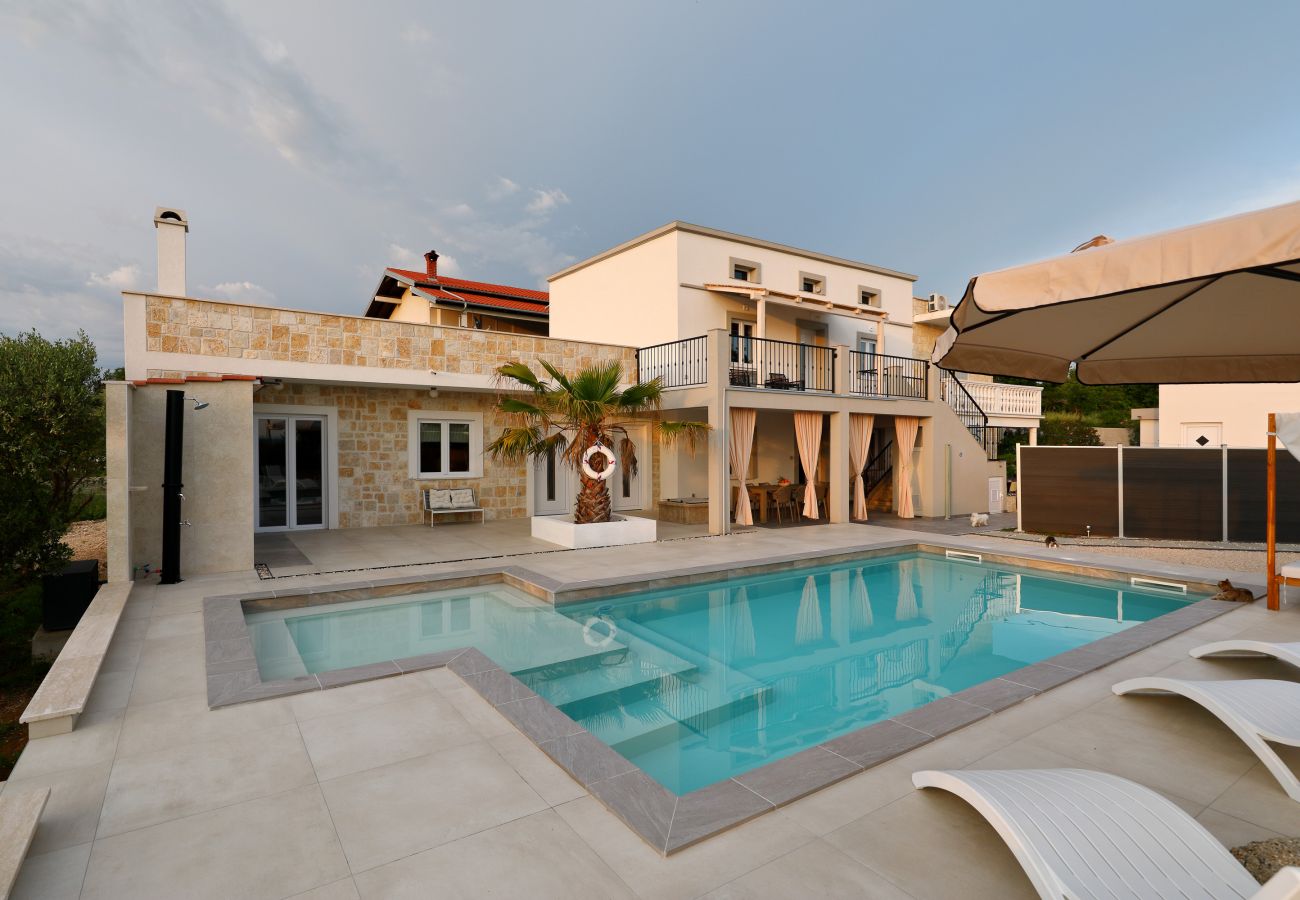 Villa in Vrsi - Villa Angelina