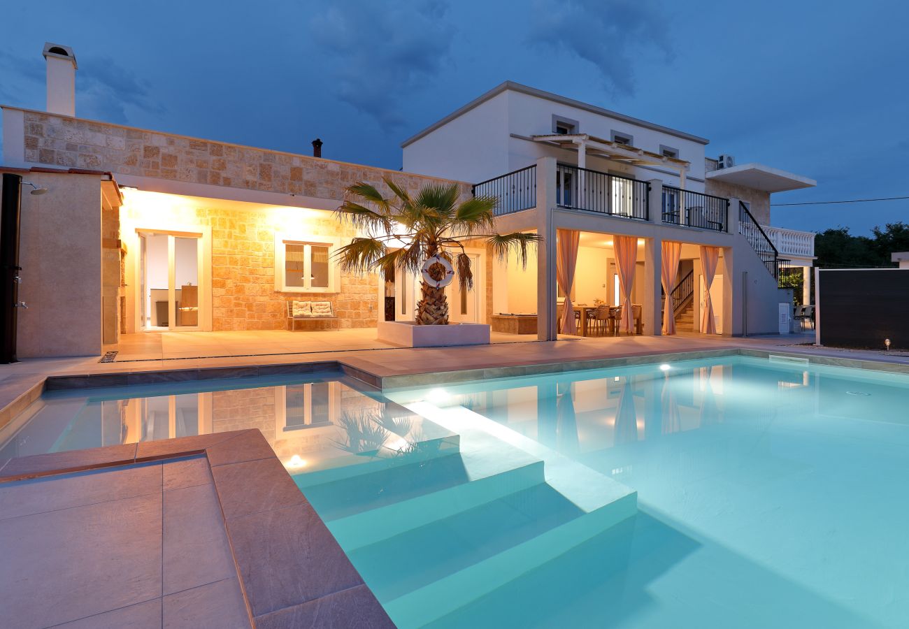 Villa in Vrsi - Villa Angelina