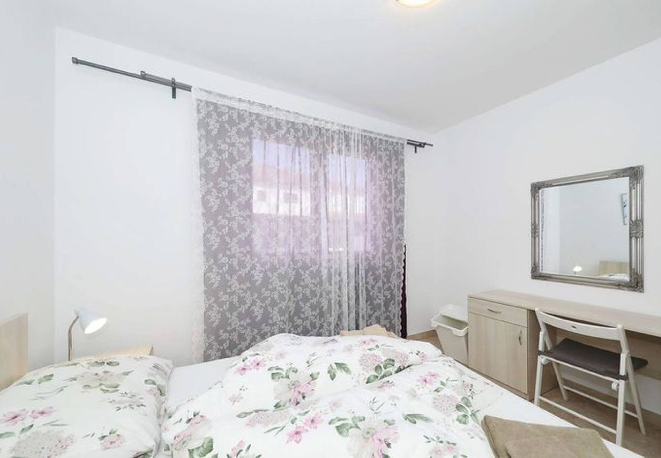 Ferienwohnung in Privlaka - -