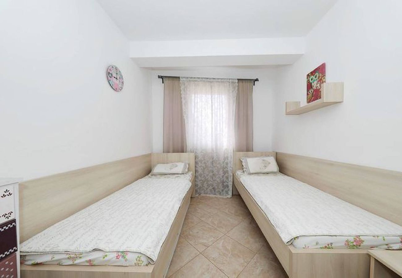 Ferienwohnung in Privlaka - -