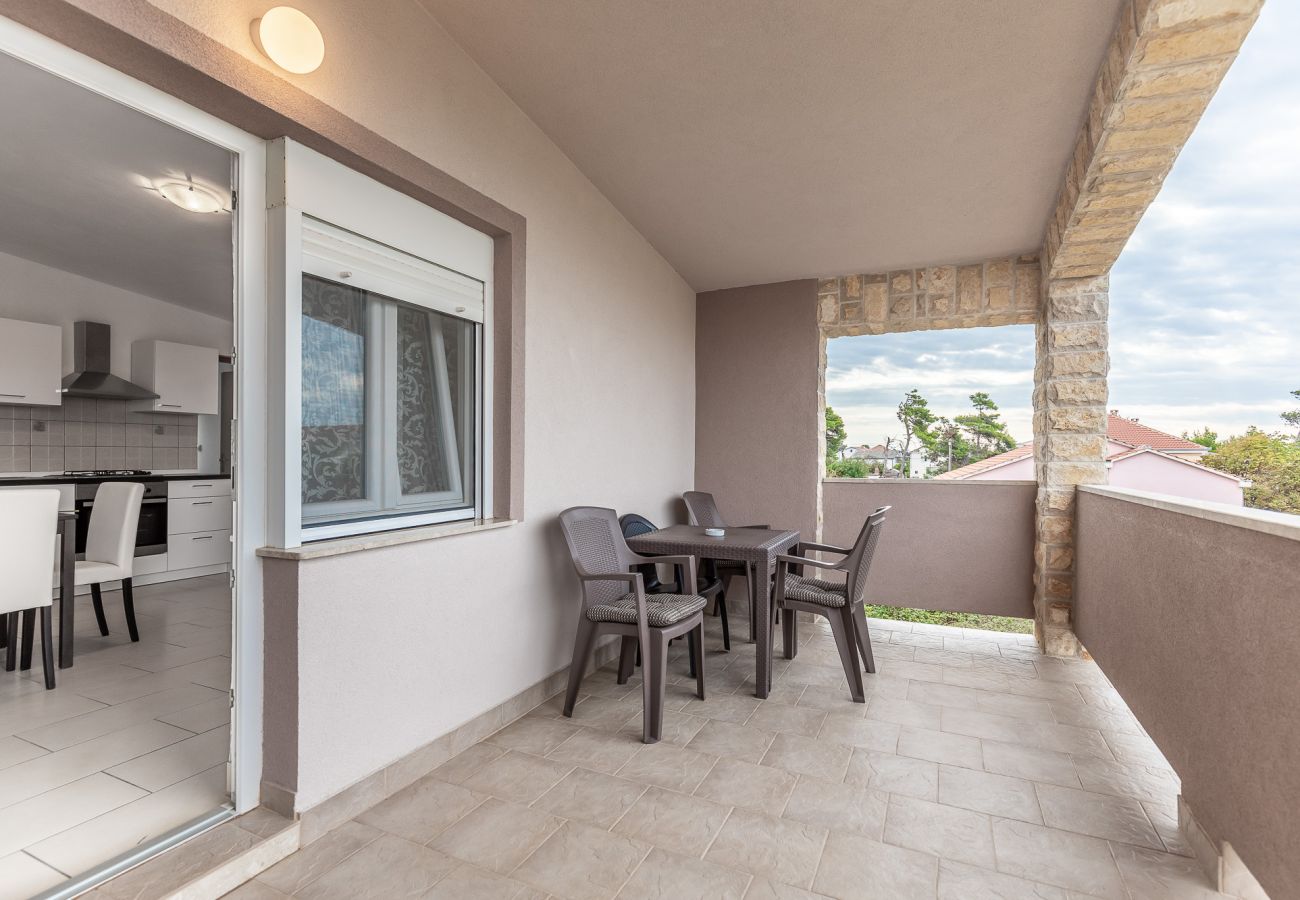 Ferienwohnung in Vir - Ferienwohnung Bojo No 2 strandnah