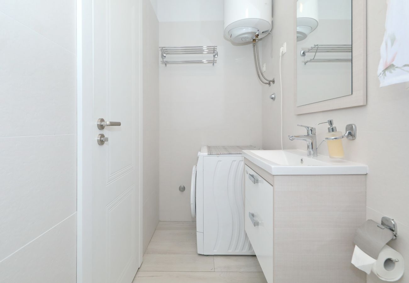 Ferienhaus in Debeljak - Ferienhaus Angelina mit Privatpool