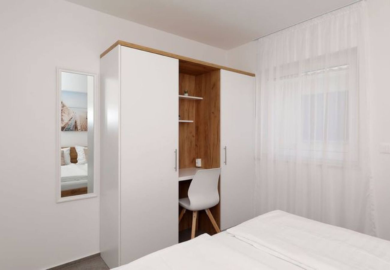 Ferienwohnung in Vir - Cicak, No.1