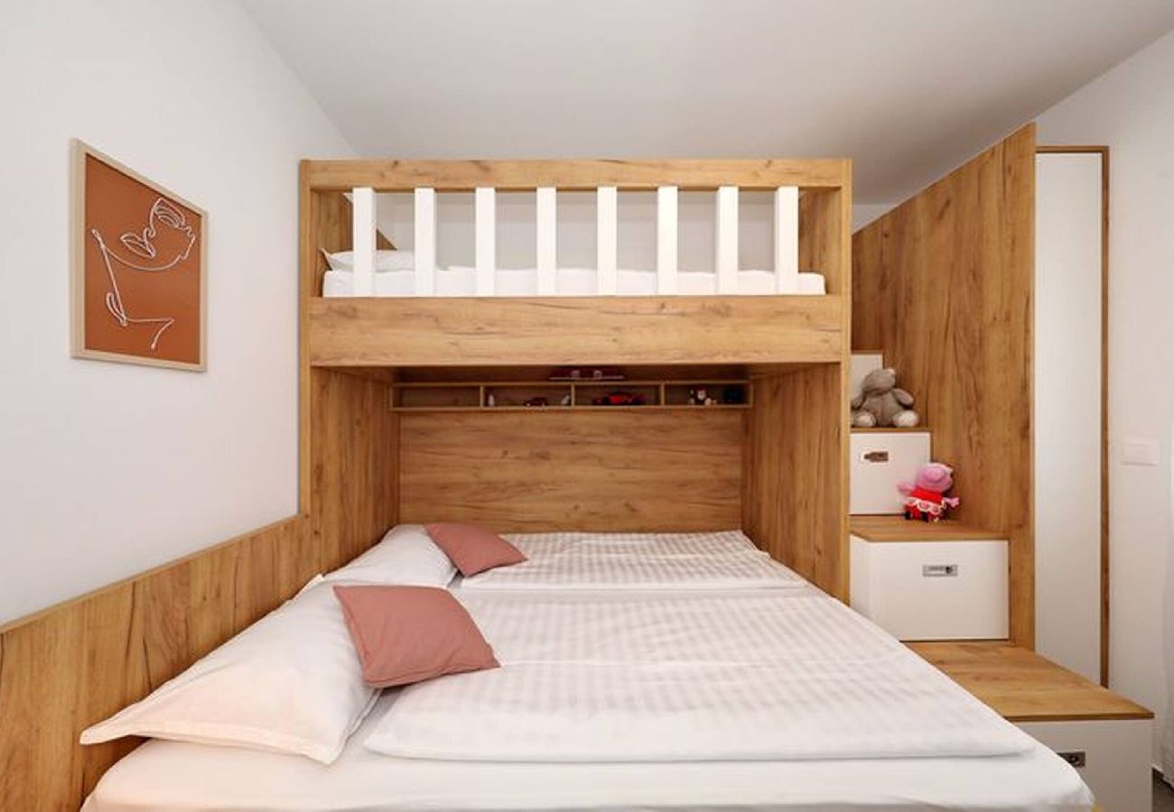 Ferienwohnung in Vir - Cicak, No.1