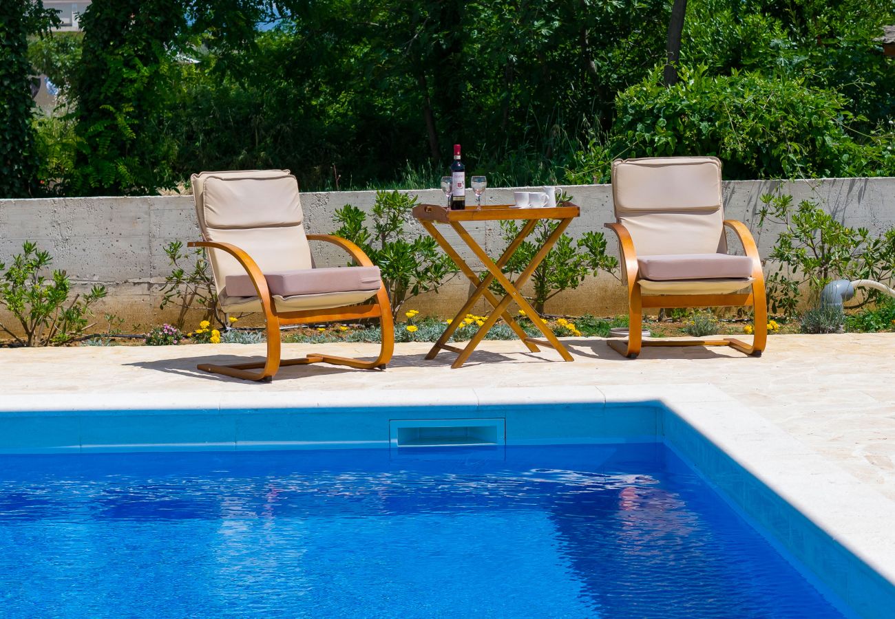 Ferienhaus in Vrsi - Pomalo